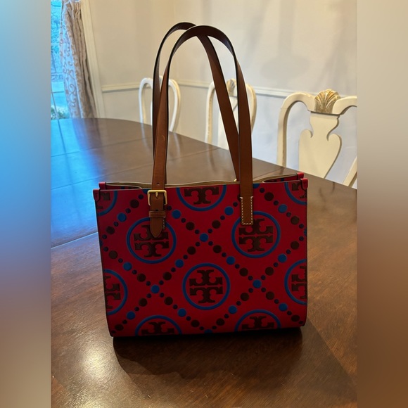 Tory Burch Tote, Red, Color of the Year - Picture 5 of 11